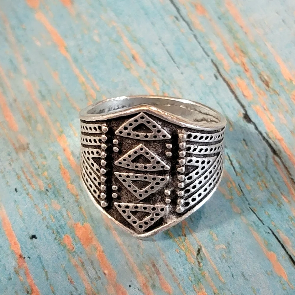 Southwest Style Aztec Pattern Statement Ring